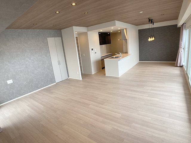 八戸市中心街の売マンション「ポレスター八日町プレミアムレジデンス1001号室」のご紹介です♪